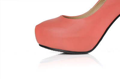 2014新款圓頭軟面牛皮粗跟舒適女單鞋廠家直銷 價(jià)格、廠家與圖片全解析